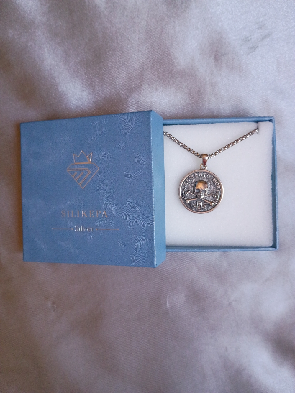 Silver Memento Mori Skull Pendant Necklace in Silver
